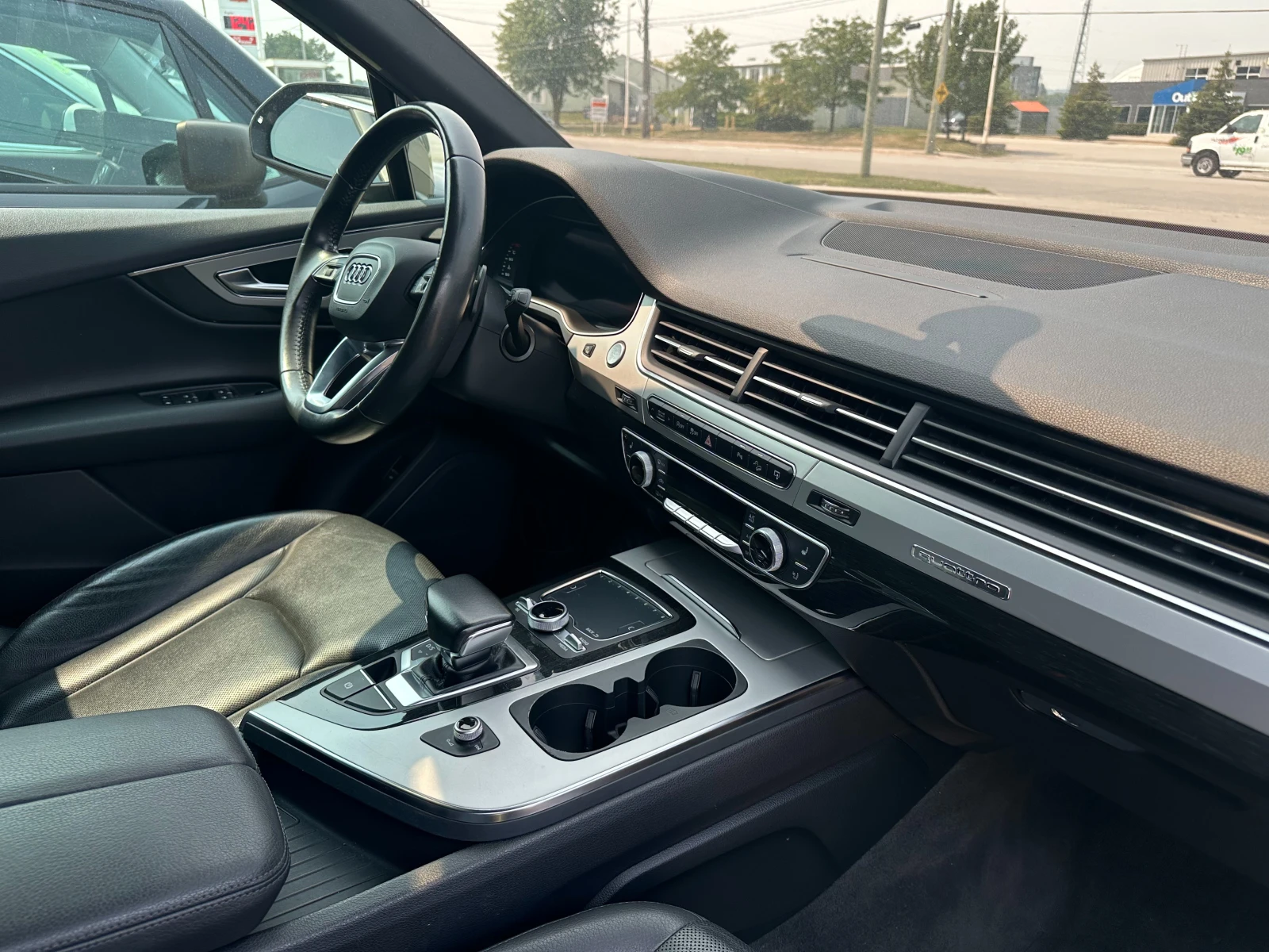 Audi Q7 * CARFAX* АВТОФИНАНСИРАНЕ БЕЗ ПЪРВОНАЧАЛНА ВНОСКА! - изображение 10