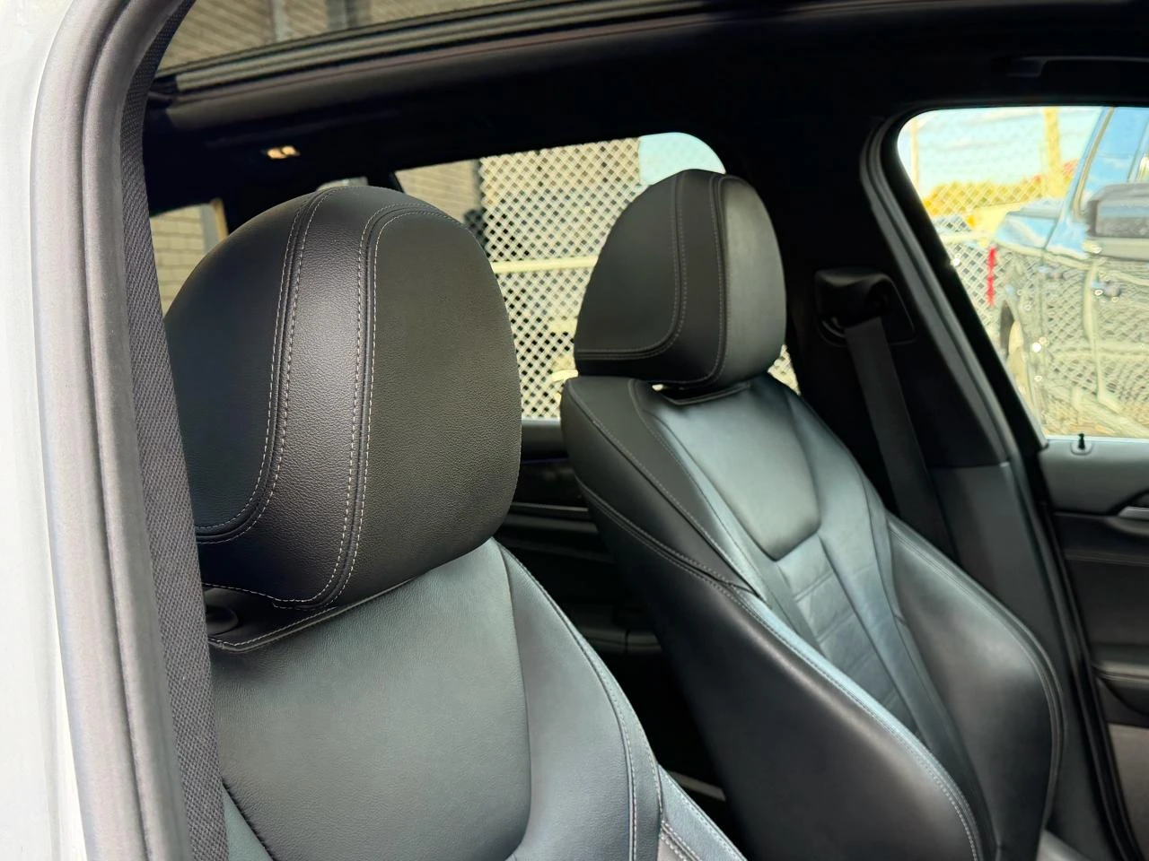 BMW X3 30i xDrive / PANO | Mobile.bg   14