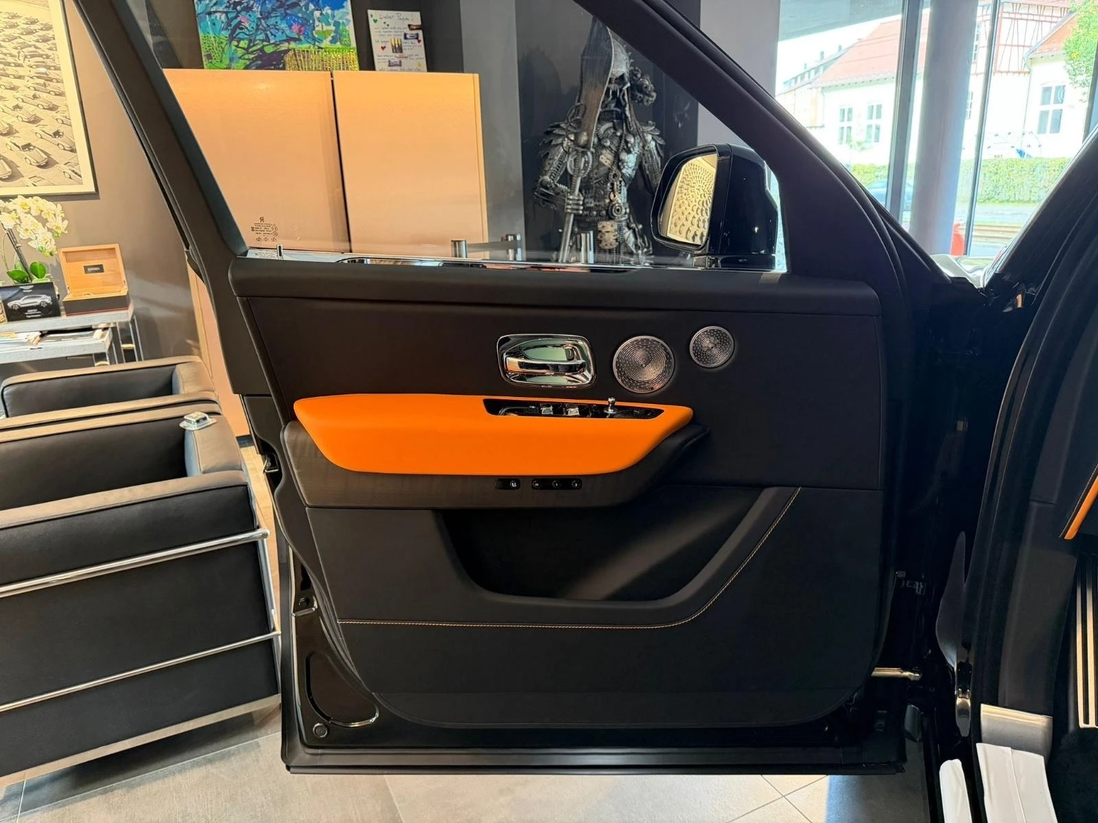 Rolls-Royce Cullinan BLACK BADGE/FACELIFT/BESPOKE/SHOOTING STAR/TV/ - изображение 8