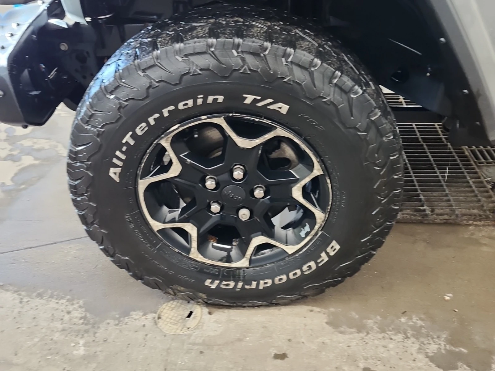 Jeep Wrangler UNLIMITED RUBICON * * CARFAX * * АВТО КРЕДИТ * *  - изображение 7