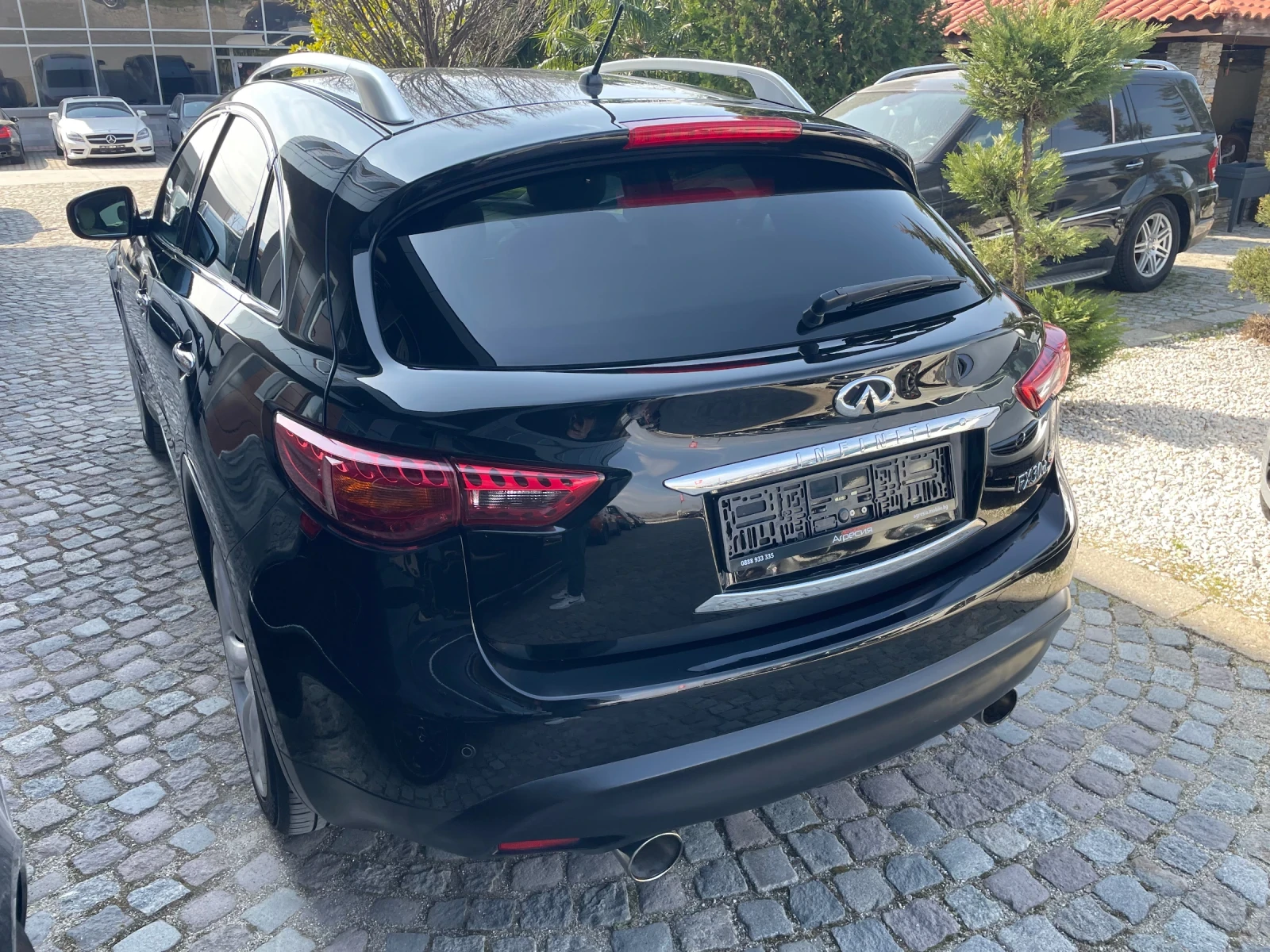 Infiniti QX70 FX 3.0d V6 S Premium awd auto, снимка 6 - Автомобили и джипове - 53888739