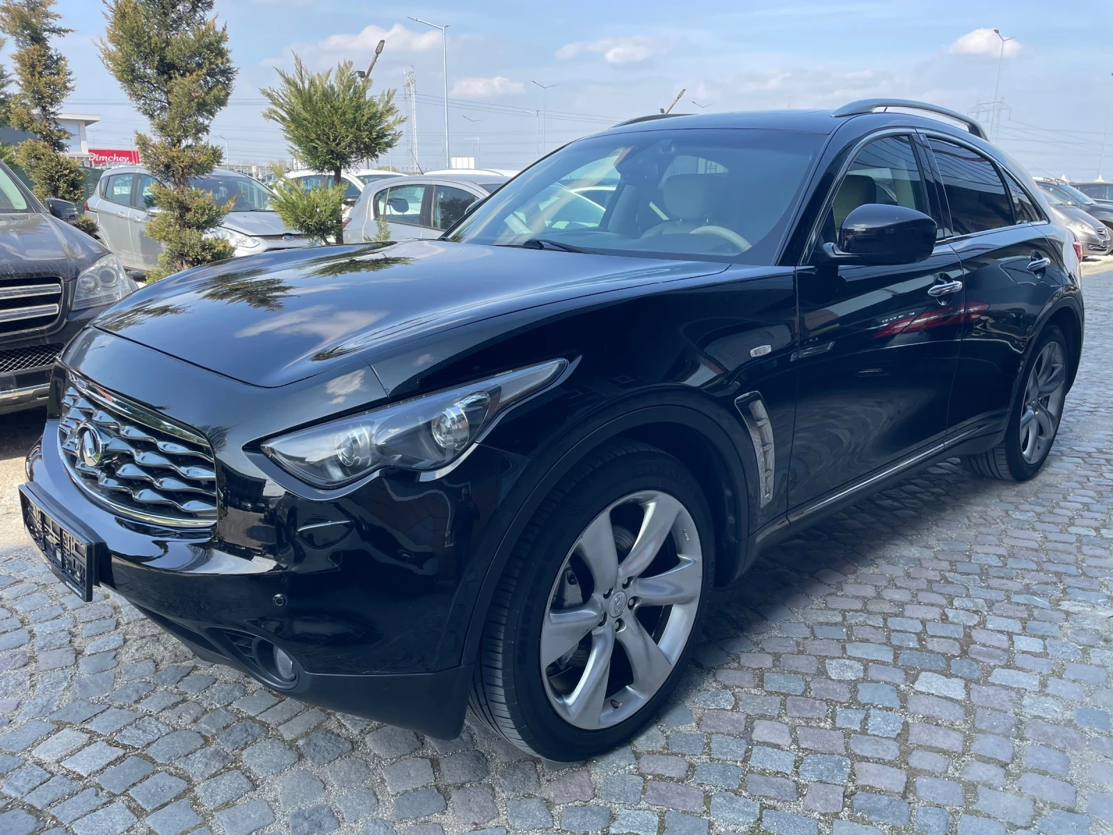Infiniti QX70 FX 3.0d V6 S Premium awd auto