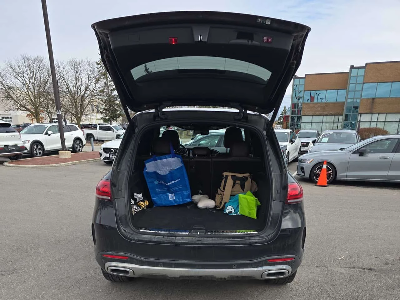 Mercedes-Benz GLE * 350 * ПОДГРЕВ * ПАНОРАМА * ОТ ПРЕДСТАВИТЕЛСТВО, снимка 17 - Автомобили и джипове - 53930126