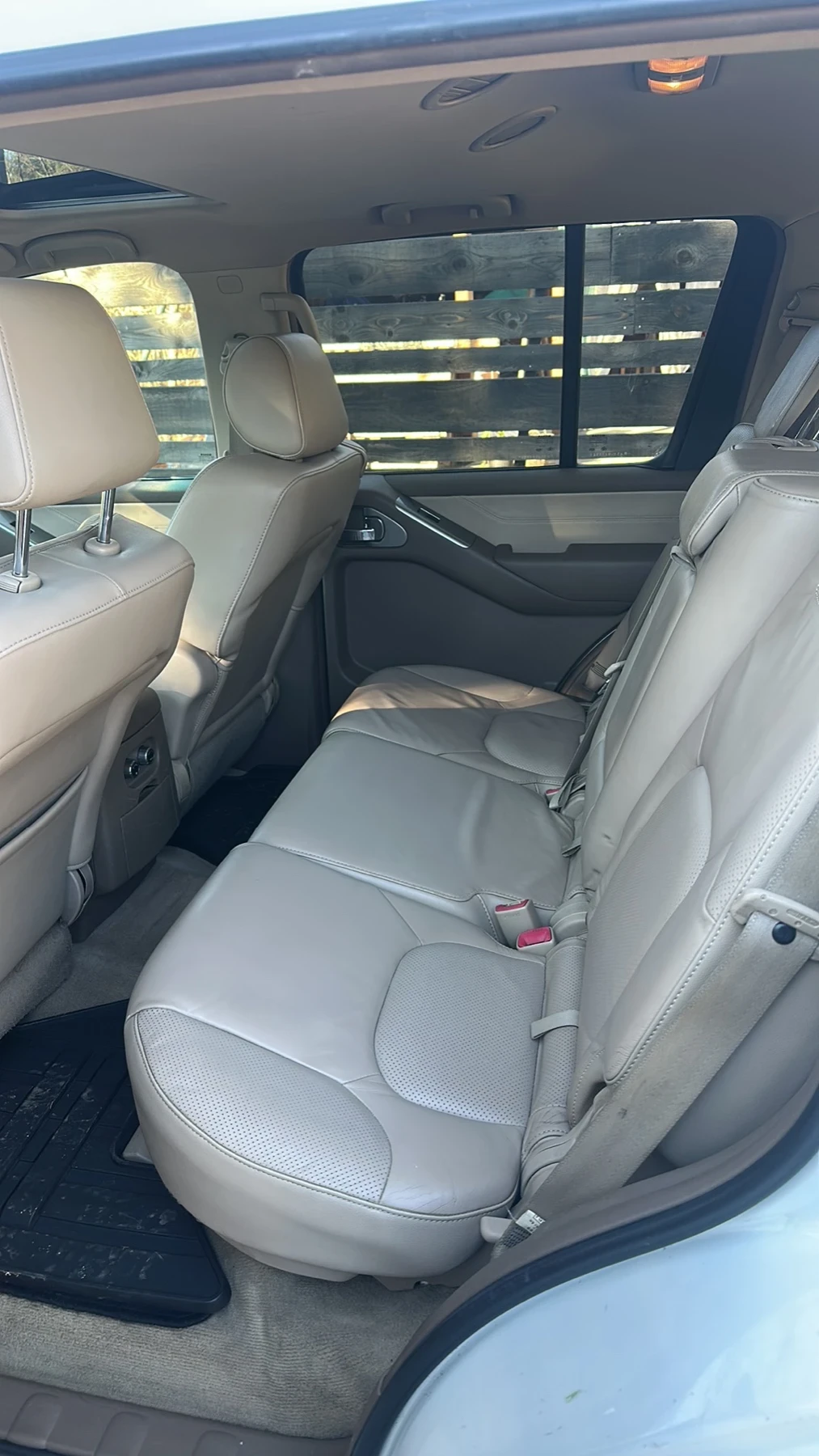 Nissan Pathfinder, снимка 9 - Автомобили и джипове - 54481009