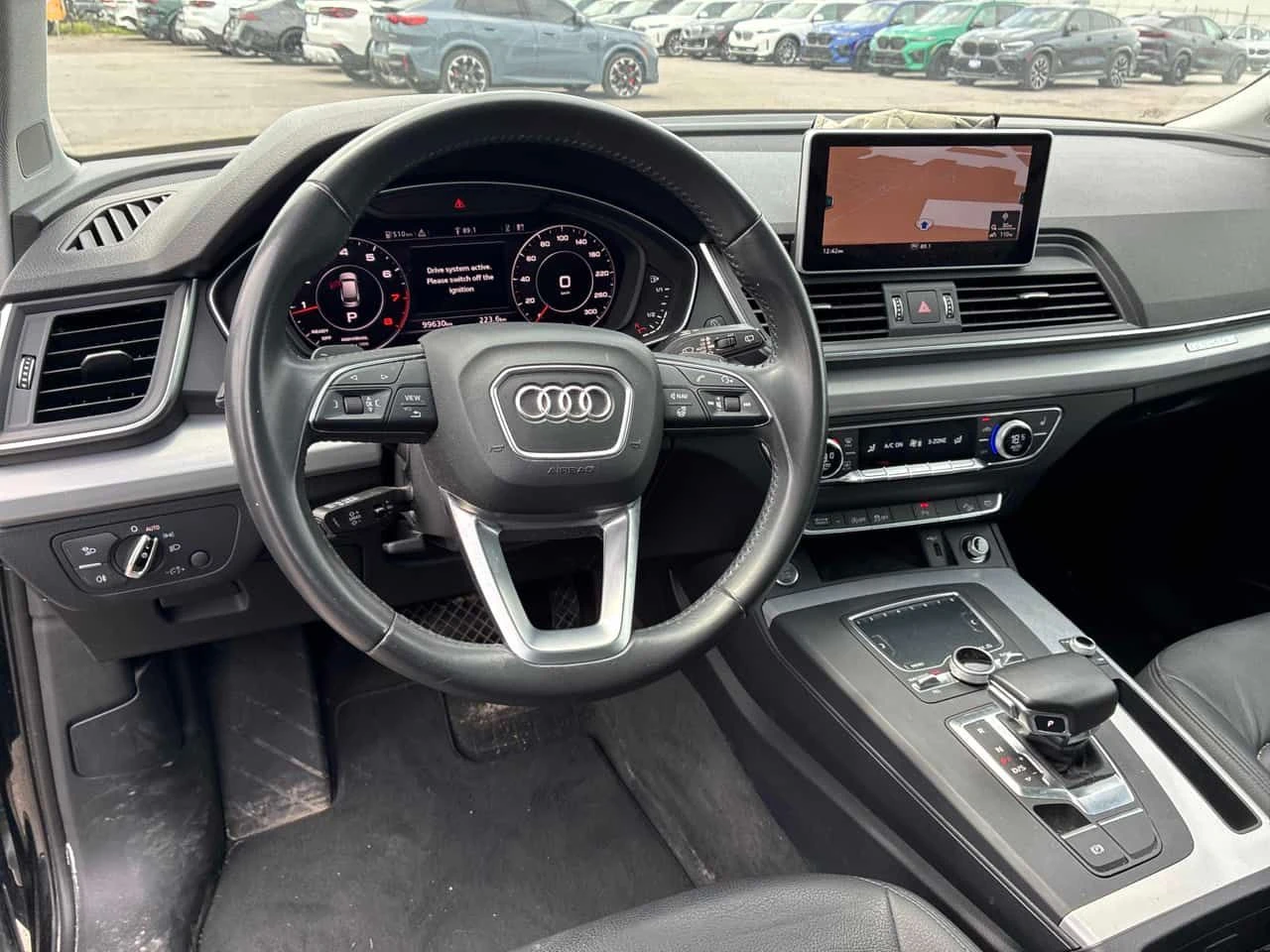 Audi Q5 Technik/CARFAX/ДИСТРОНИК/360 КАМ/ПАНО/КЛИП, снимка 6 - Автомобили и джипове - 55045911