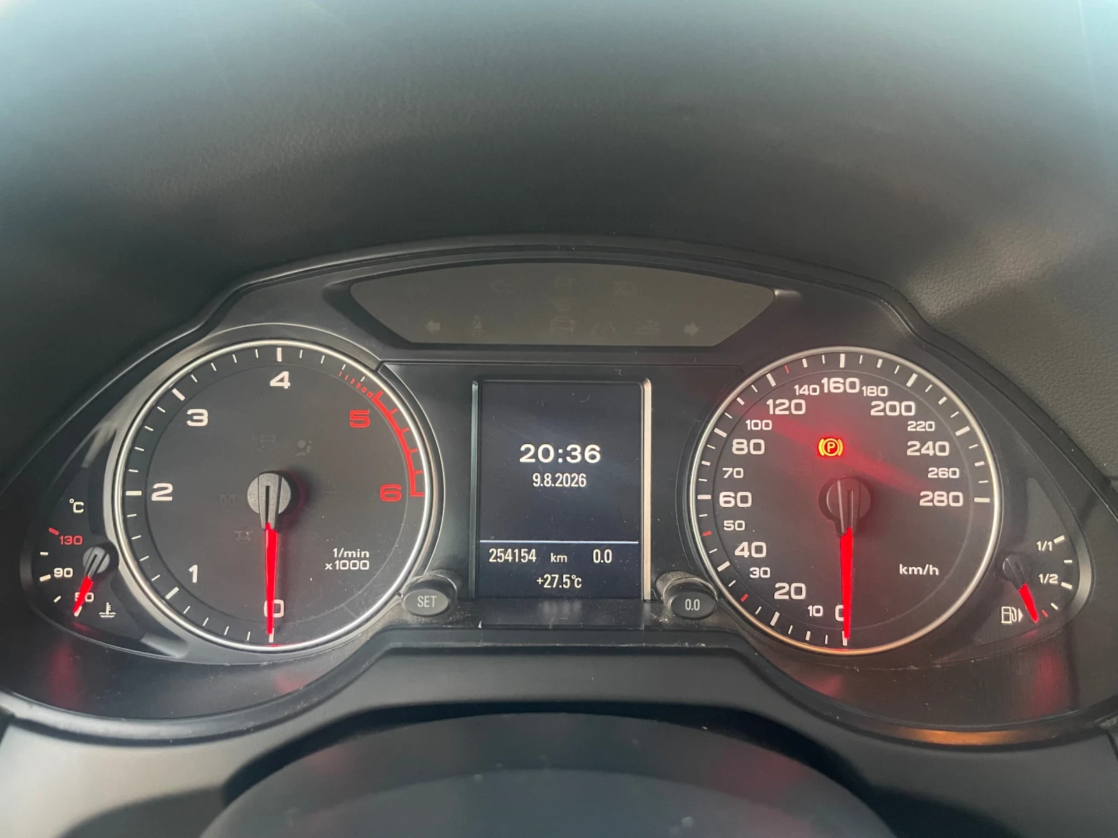 Audi Q5 2.0TDI NAVI ПОДГРЕВ 4Х4 170КС, снимка 14 - Автомобили и джипове - 55627921