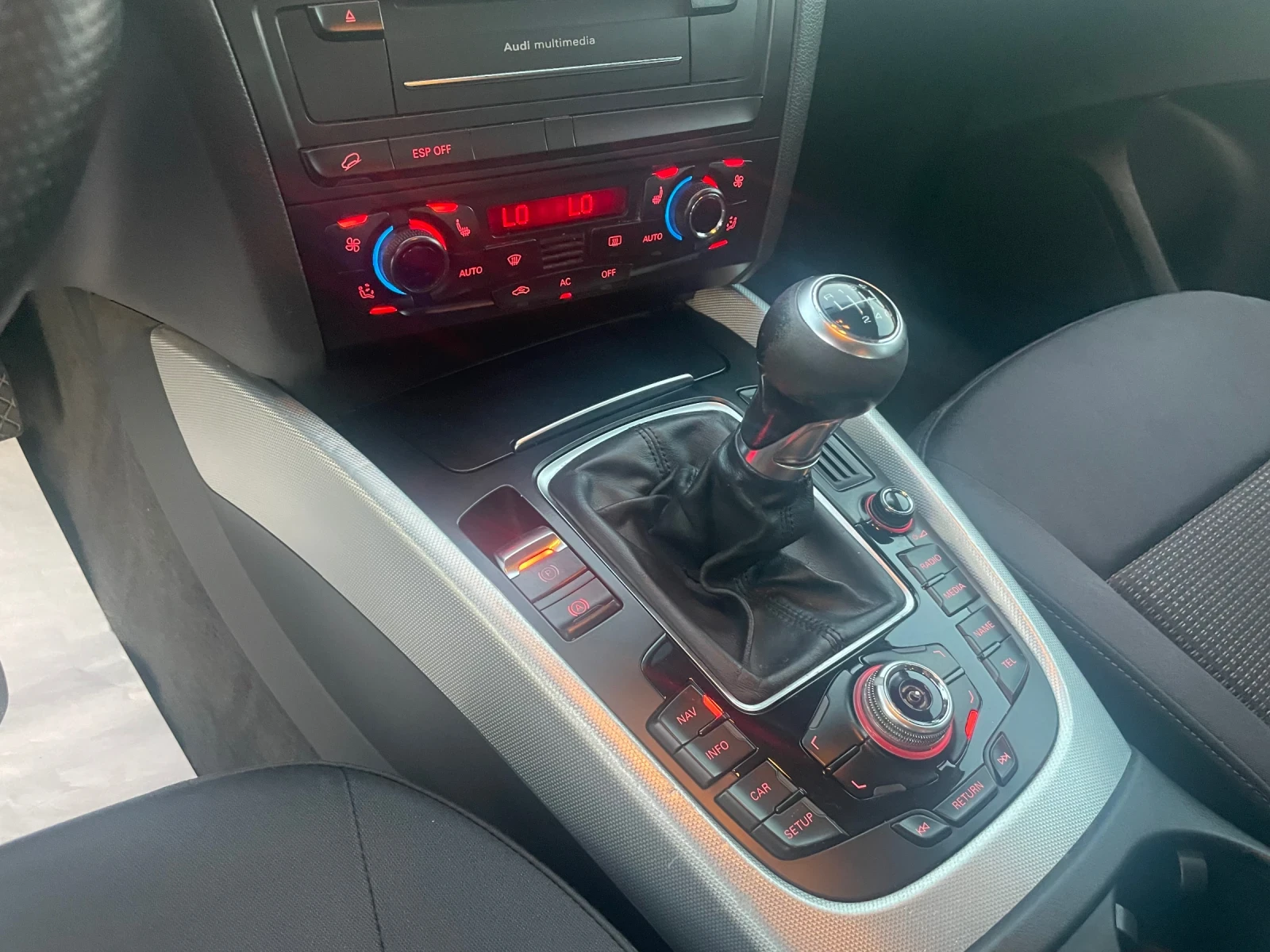 Audi Q5 2.0TDI NAVI ПОДГРЕВ 4Х4 170КС, снимка 10 - Автомобили и джипове - 55627921