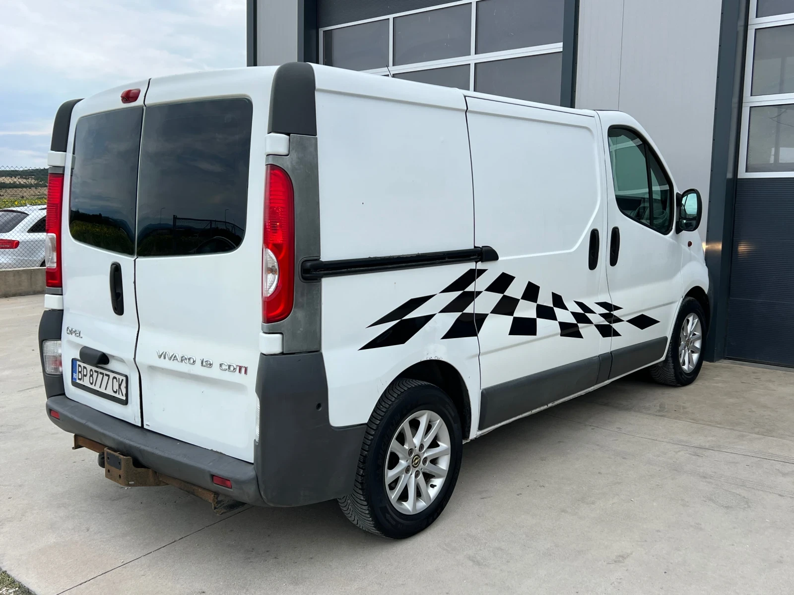 Opel Vivaro 1.9cdti, снимка 7 - Бусове и автобуси - 55407095