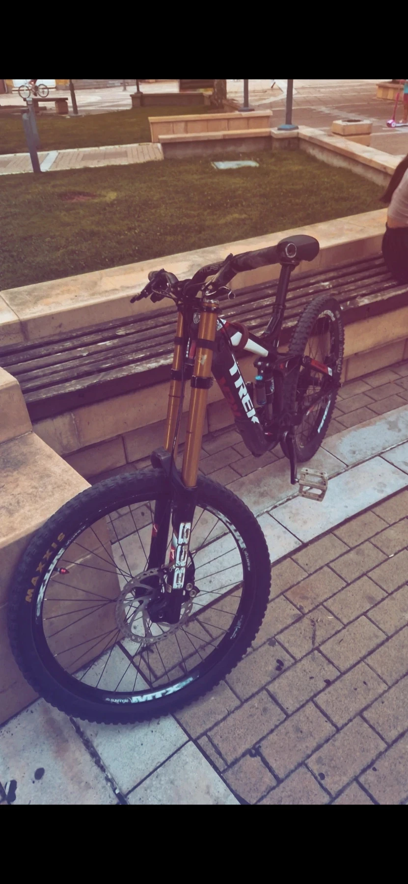  Trek Session 8.8 2013  | Mobile.bg   6