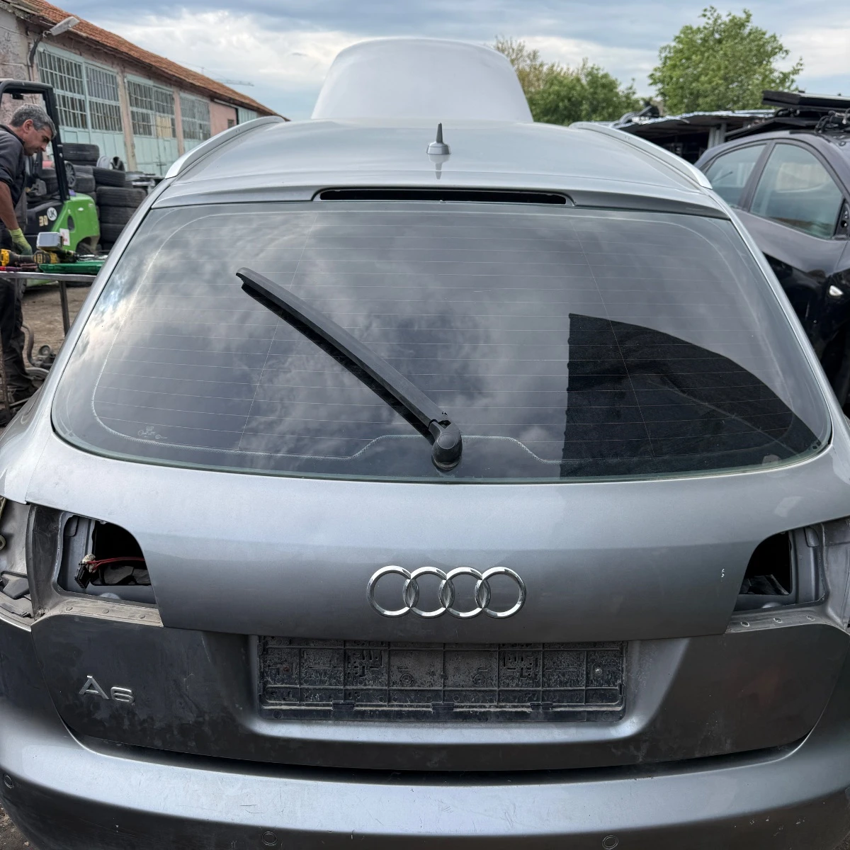 Заден капак пета врата за Audi A6 4F комби LY7Q 372-372