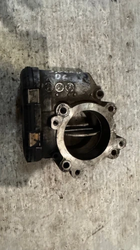 Дроселова Клапа за Mercedes R Class - A6420900070 / 0281002678, снимка 2 - Части - 53026047