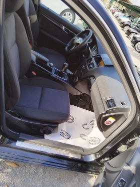 Mercedes-Benz 220 2.2D.170 кс., снимка 14