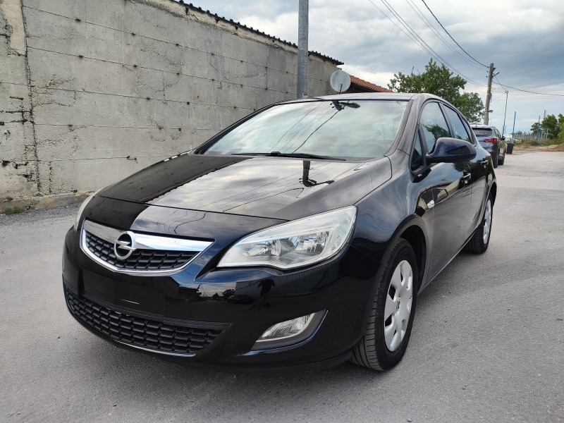 Opel Astra 1.4i 16v 100кс. Евро5, снимка 1 - Автомобили и джипове - 45942689