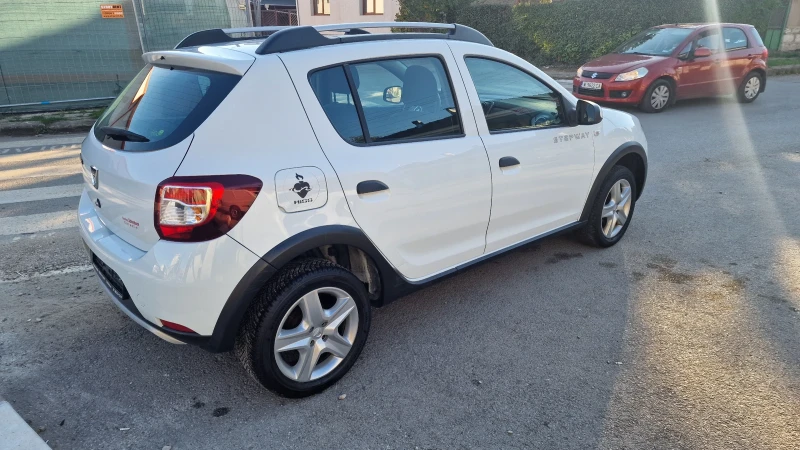 Dacia Sandero STEPWAY, снимка 4 - Автомобили и джипове - 47559677