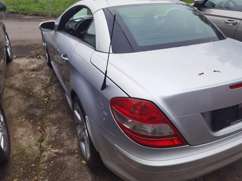 Mercedes-Benz SLK 350 AMG Швейцария, снимка 5 - Автомобили и джипове - 47641727