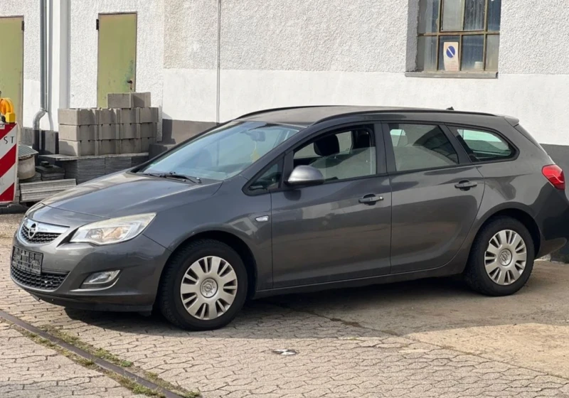 Opel Astra, снимка 9 - Автомобили и джипове - 47995189