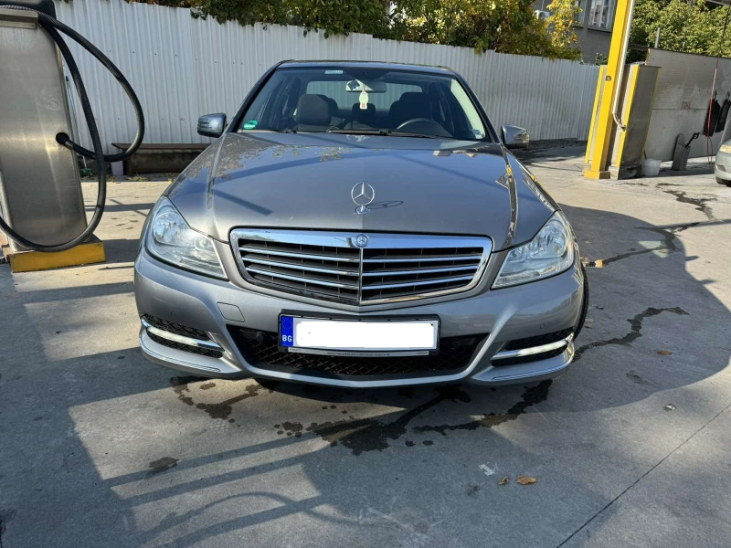 Mercedes-Benz C 180 W204 Facelift, снимка 3 - Автомобили и джипове - 48131341