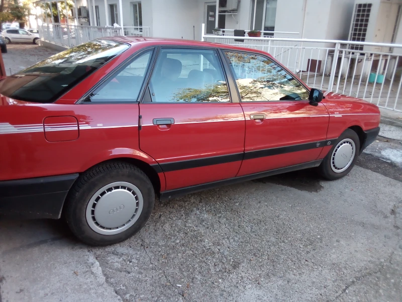 Audi 80, снимка 1 - Автомобили и джипове - 48273637