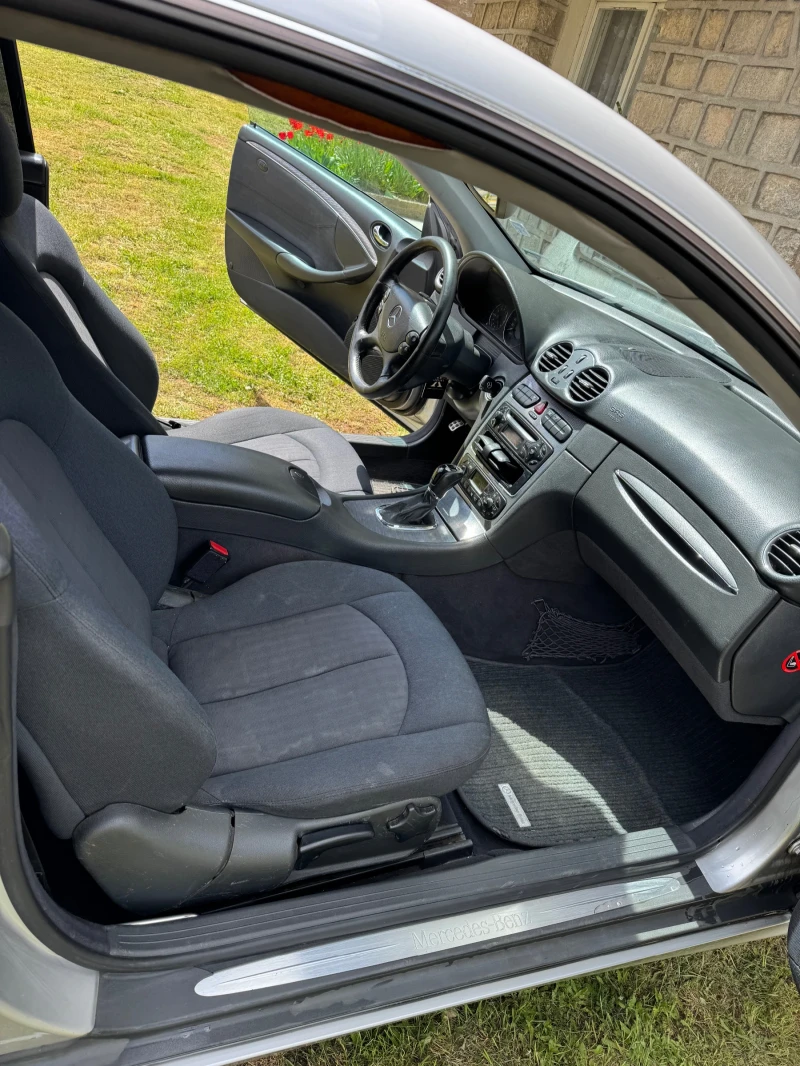 Mercedes-Benz CLK Mercedes CLK 270 !!! 210 к.с, снимка 8 - Автомобили и джипове - 52254953