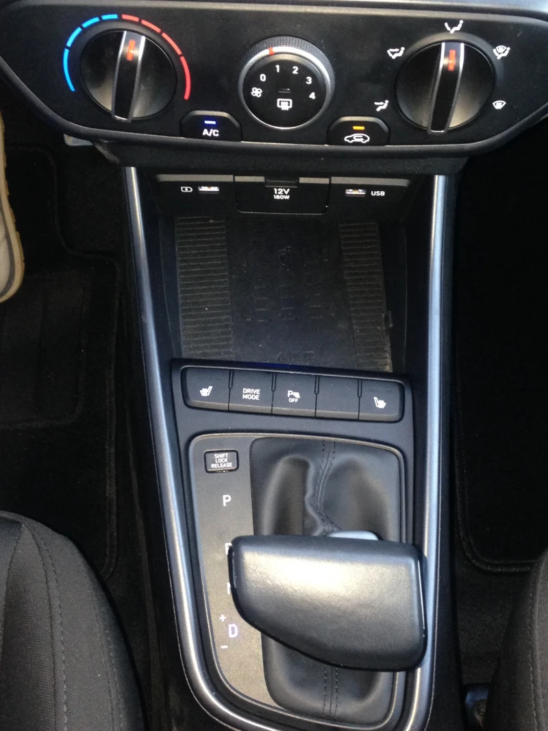 Hyundai Bayon Hybrid/48V/74kW/Автомат7DCT/Euro6D, снимка 14 - Автомобили и джипове - 52273079