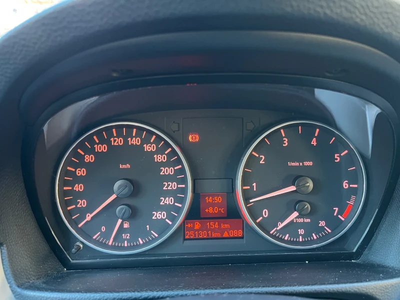 BMW 318 2.0 i, снимка 13 - Автомобили и джипове - 52751717