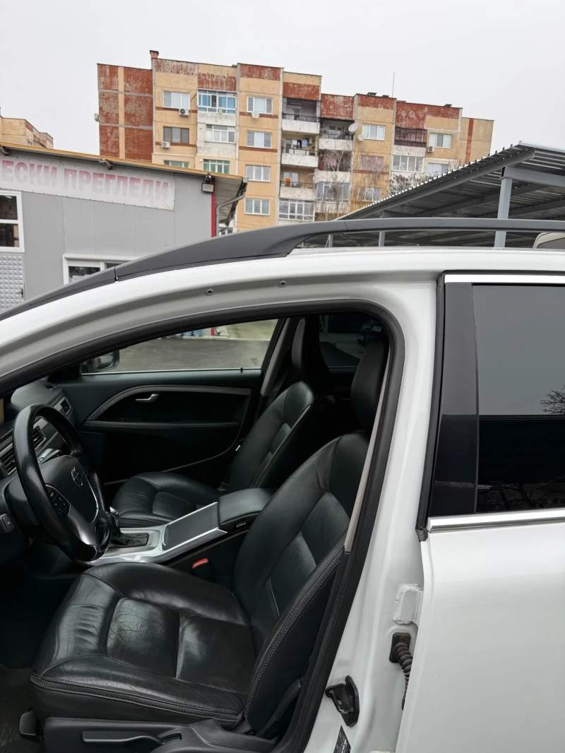 Volvo Xc70, снимка 6 - Автомобили и джипове - 52753927