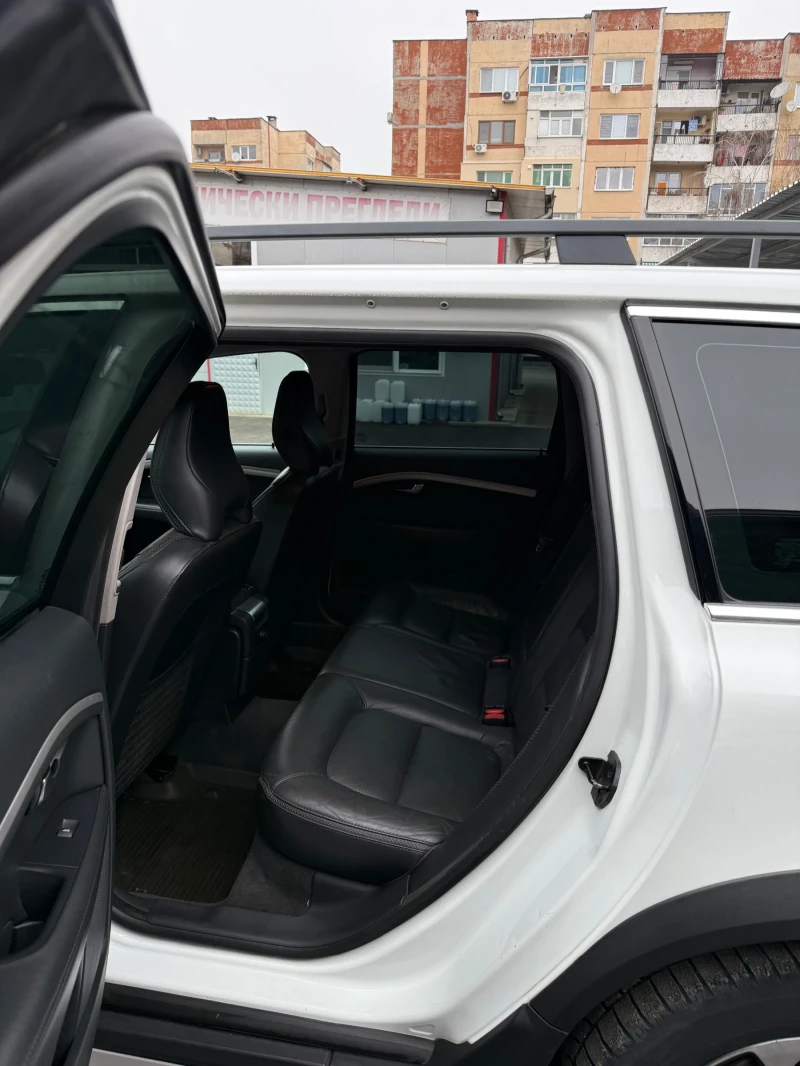 Volvo Xc70, снимка 5 - Автомобили и джипове - 52753927