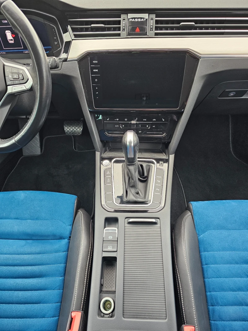 VW Passat Elegance 2.0 TDI Head-up DCC ACC IQ Matrix Light, снимка 11 - Автомобили и джипове - 52867218