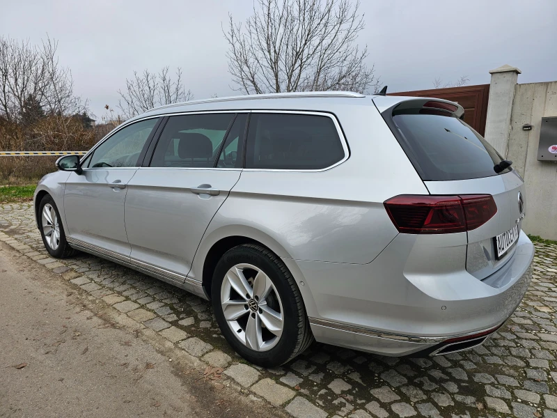 VW Passat Elegance 2.0 TDI Head-up DCC ACC IQ Matrix Light, снимка 4 - Автомобили и джипове - 52867218