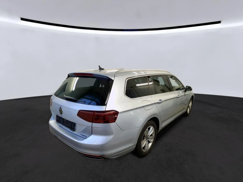 VW Passat Elegance 2.0 TDI"Head-up"DCC"ACC"I, снимка 4 - Автомобили и джипове - 52867218