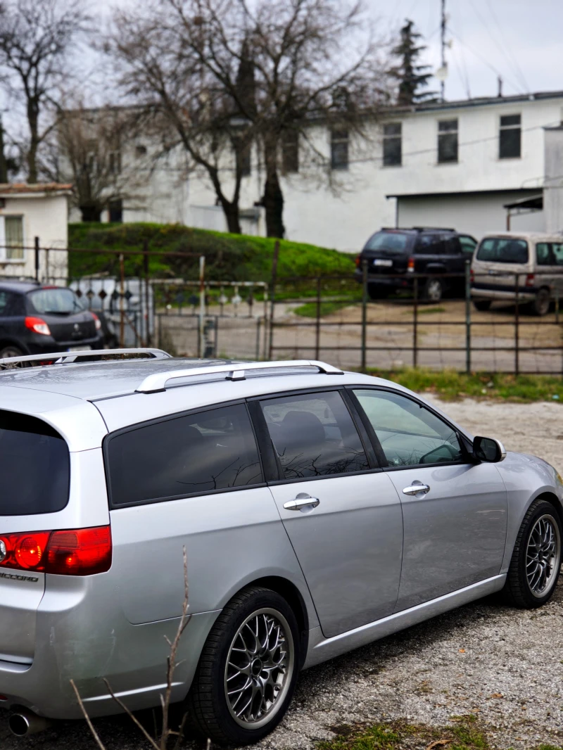 Honda Accord 2.4 EXECUTIVE/газ, снимка 4 - Автомобили и джипове - 53246424