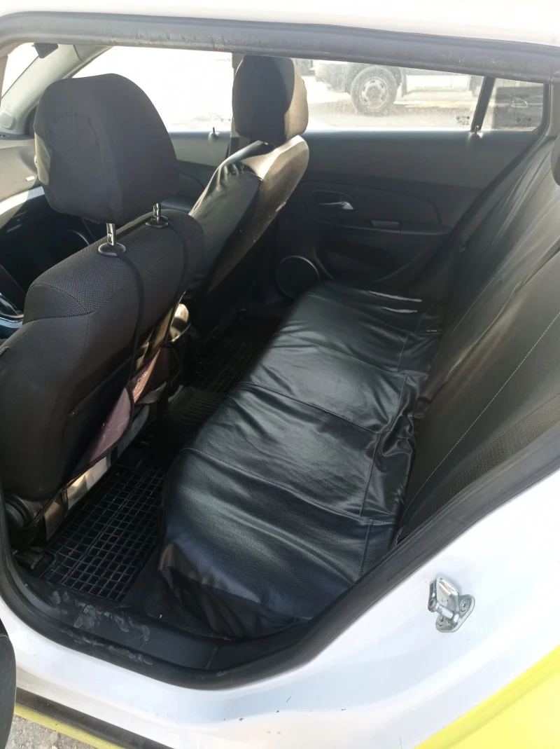 Chevrolet Cruze, снимка 4 - Автомобили и джипове - 53527864