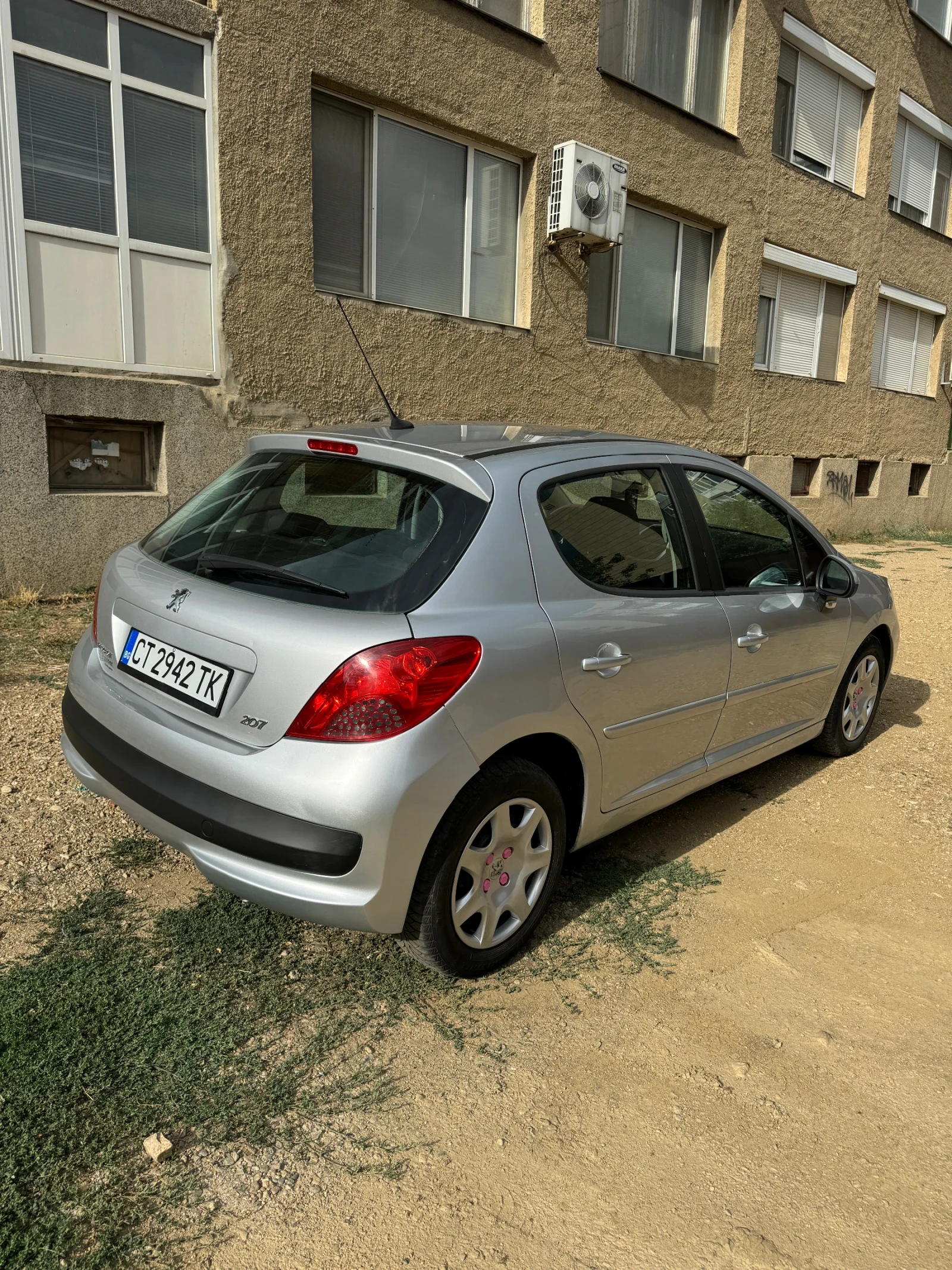 Peugeot 207 1.4 - изображение 6