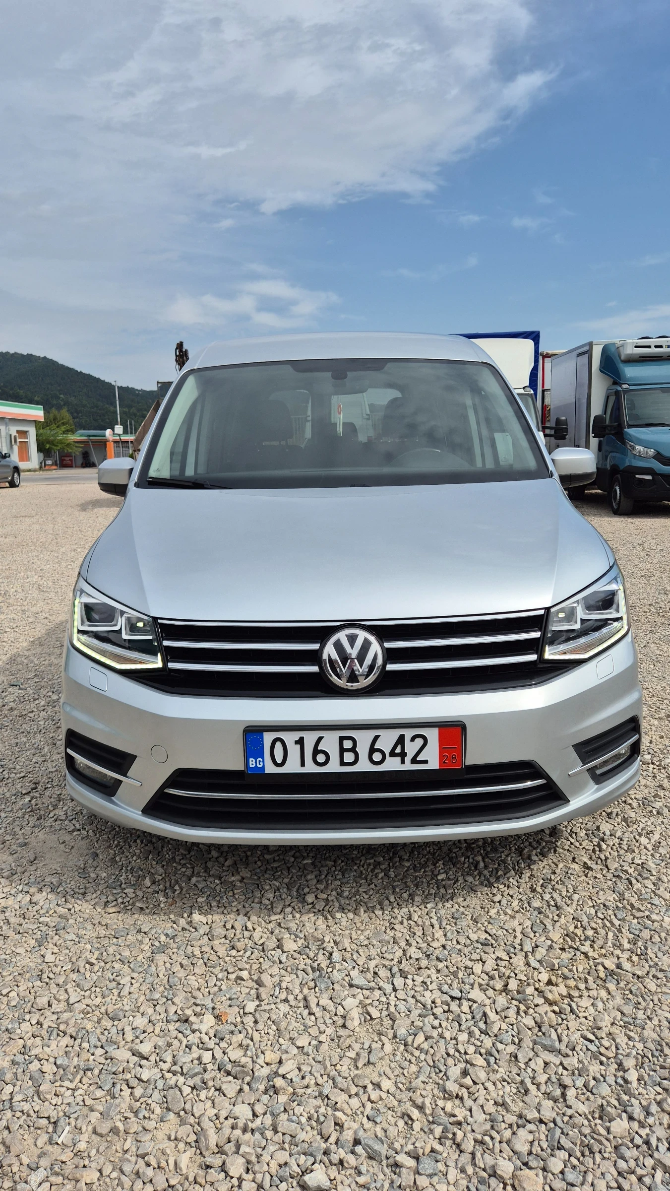 VW Caddy 2.0TDI* DSG* highline*  - изображение 2