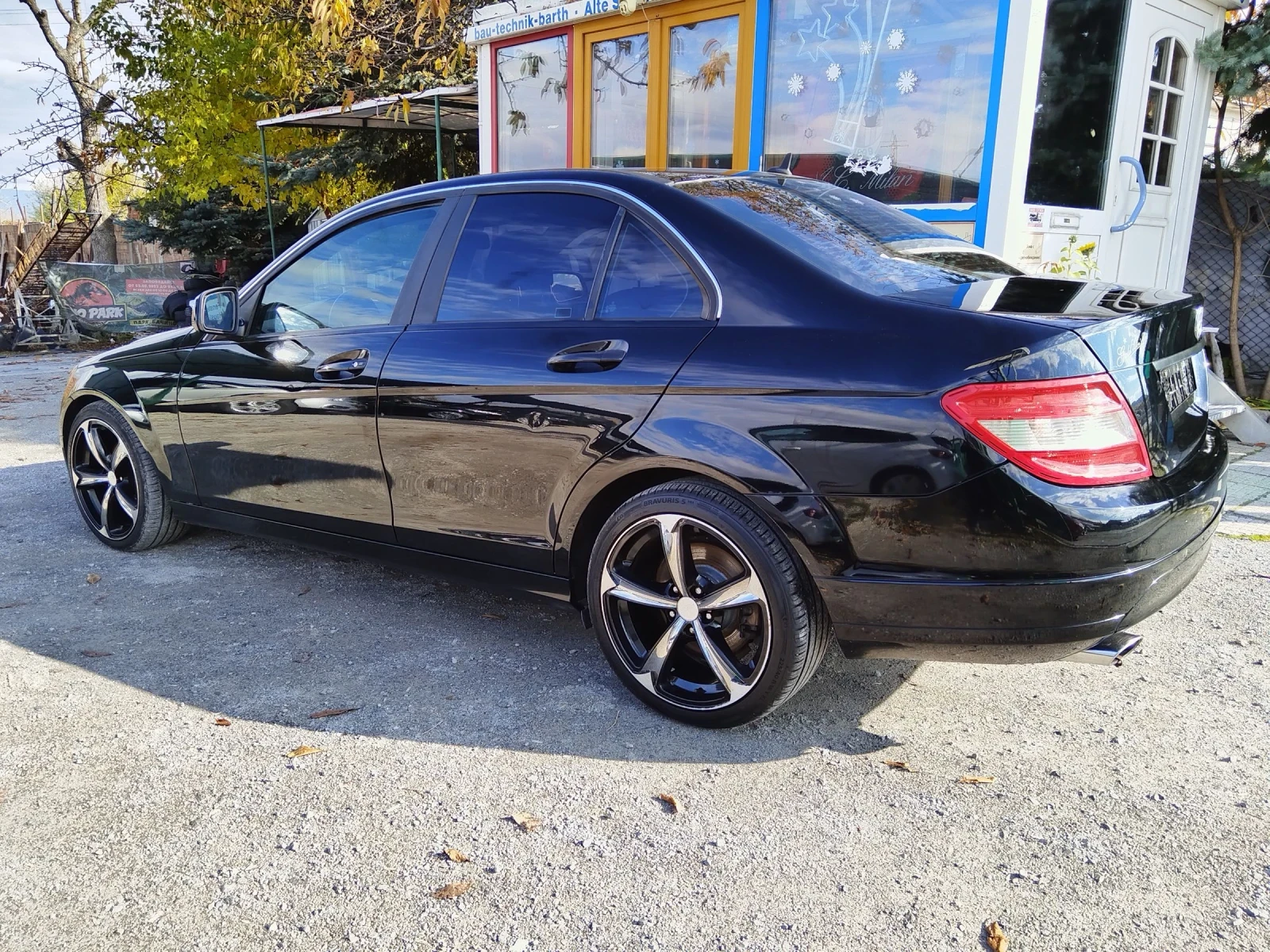 Mercedes-Benz 220 2.2D.170 кс. - изображение 4