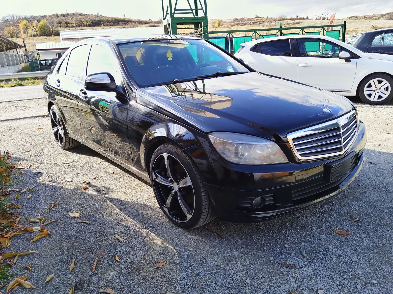 Mercedes-Benz 220 2.2D.170 кс. - изображение 3