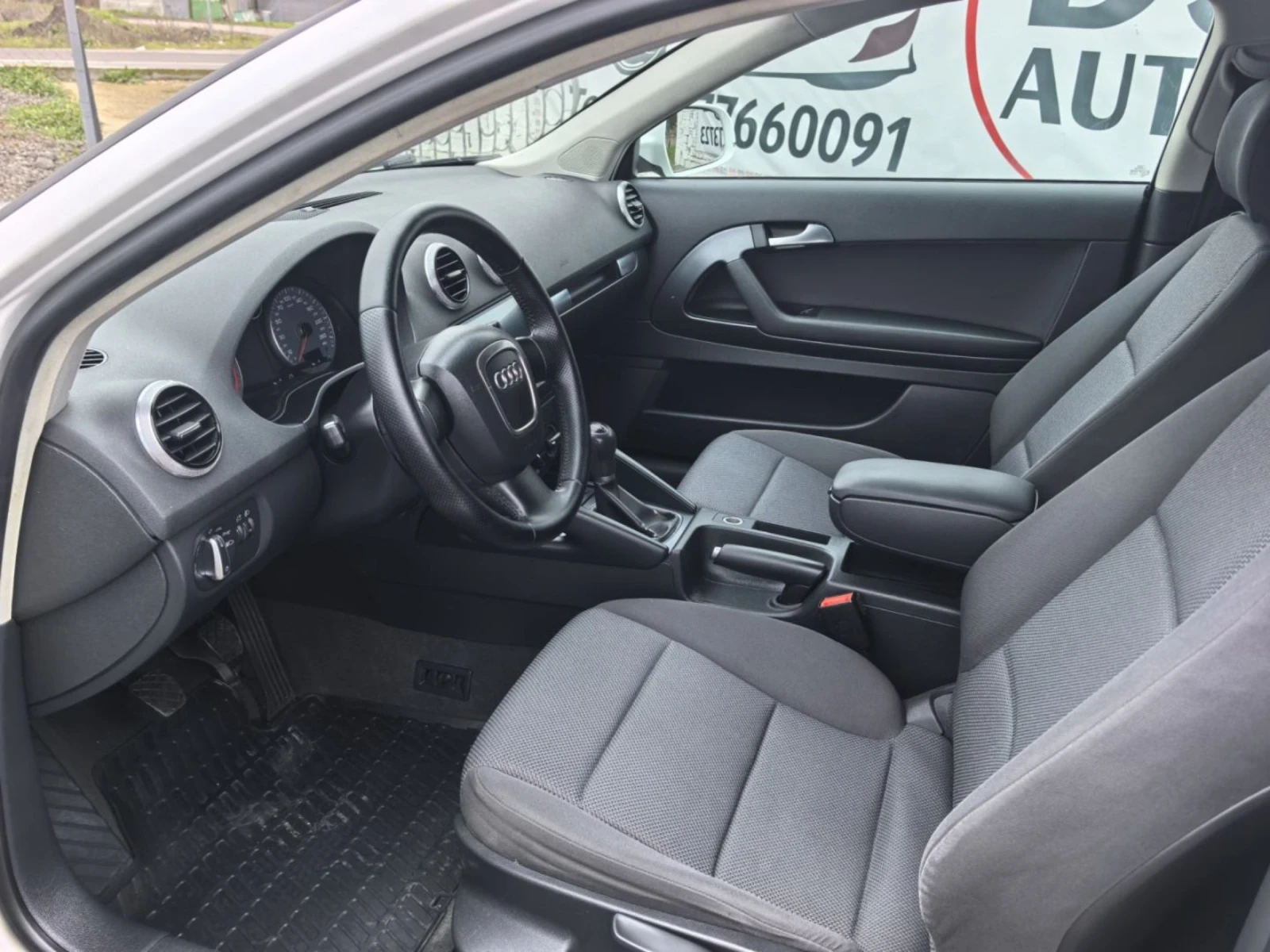 Audi A3 1.6 TDI 90k.c, снимка 8 - Автомобили и джипове - 53916117