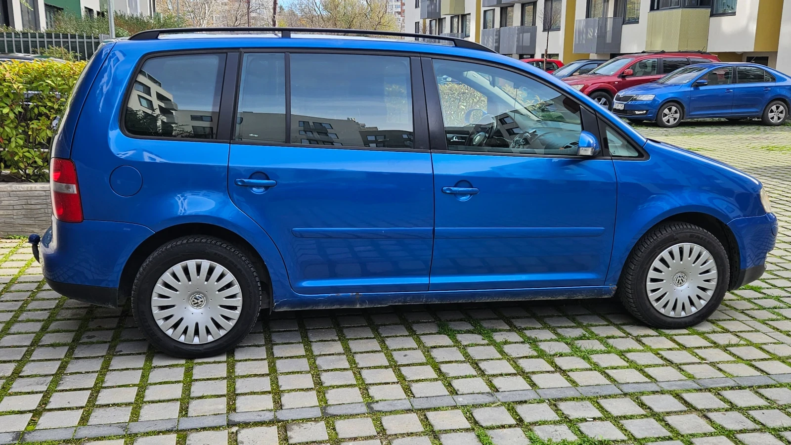 VW Touran, снимка 2 - Автомобили и джипове - 53976541