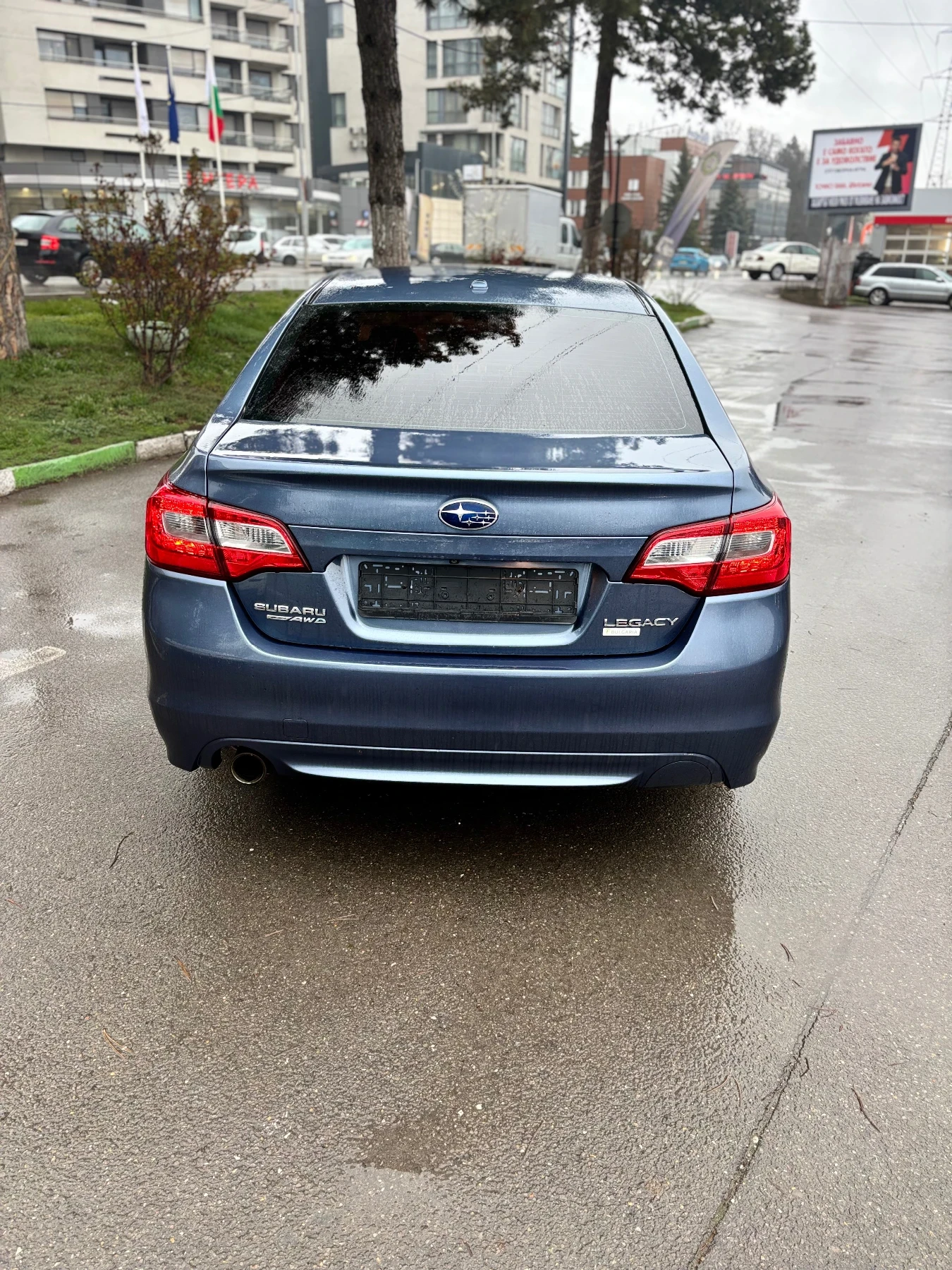 Subaru Legacy, снимка 4 - Автомобили и джипове - 54101927