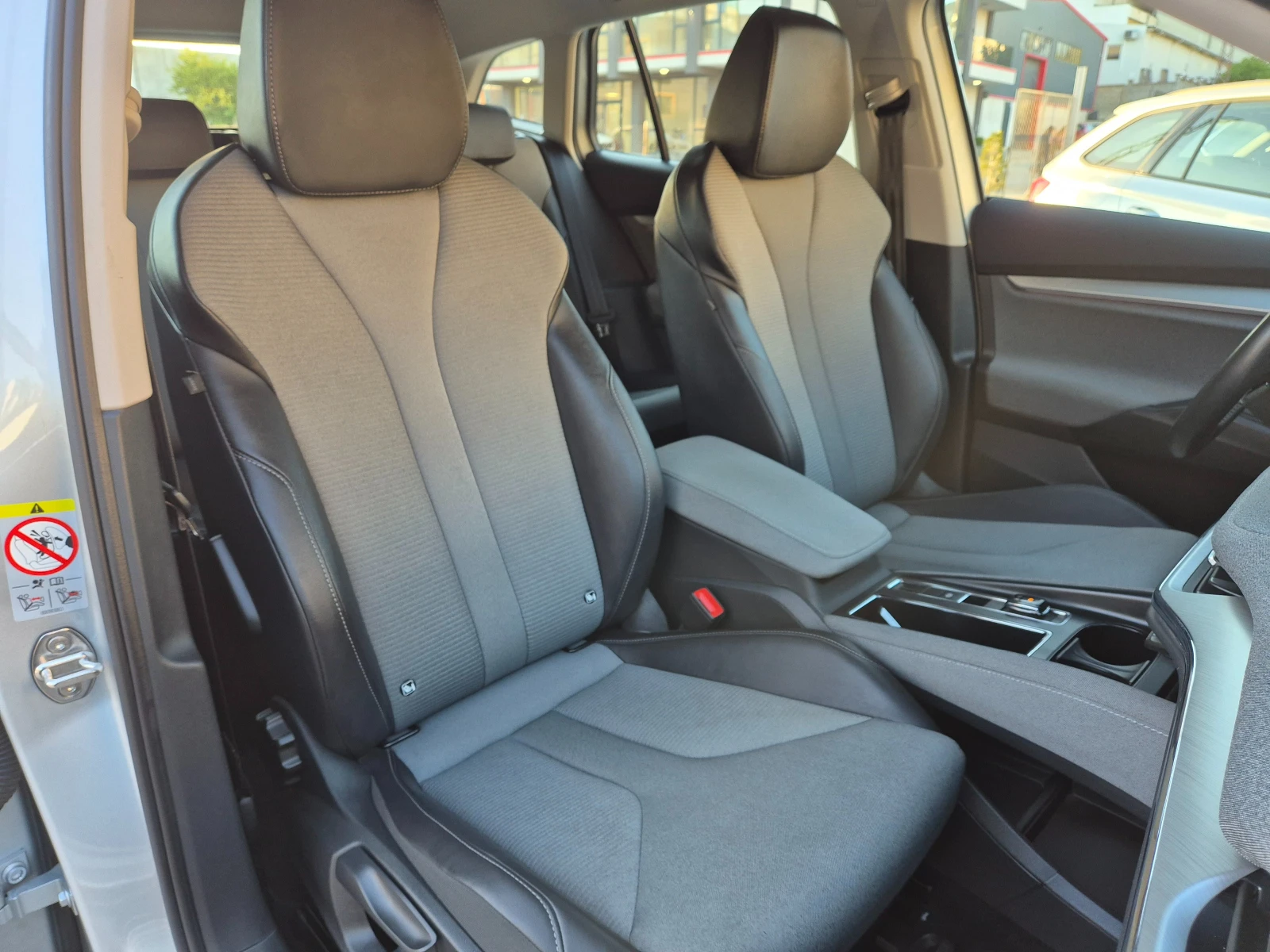 Skoda Enyaq IV-80-82 KW-204 K.S.-SOH-95%-AMBIENT, снимка 11 - Автомобили и джипове - 54444204