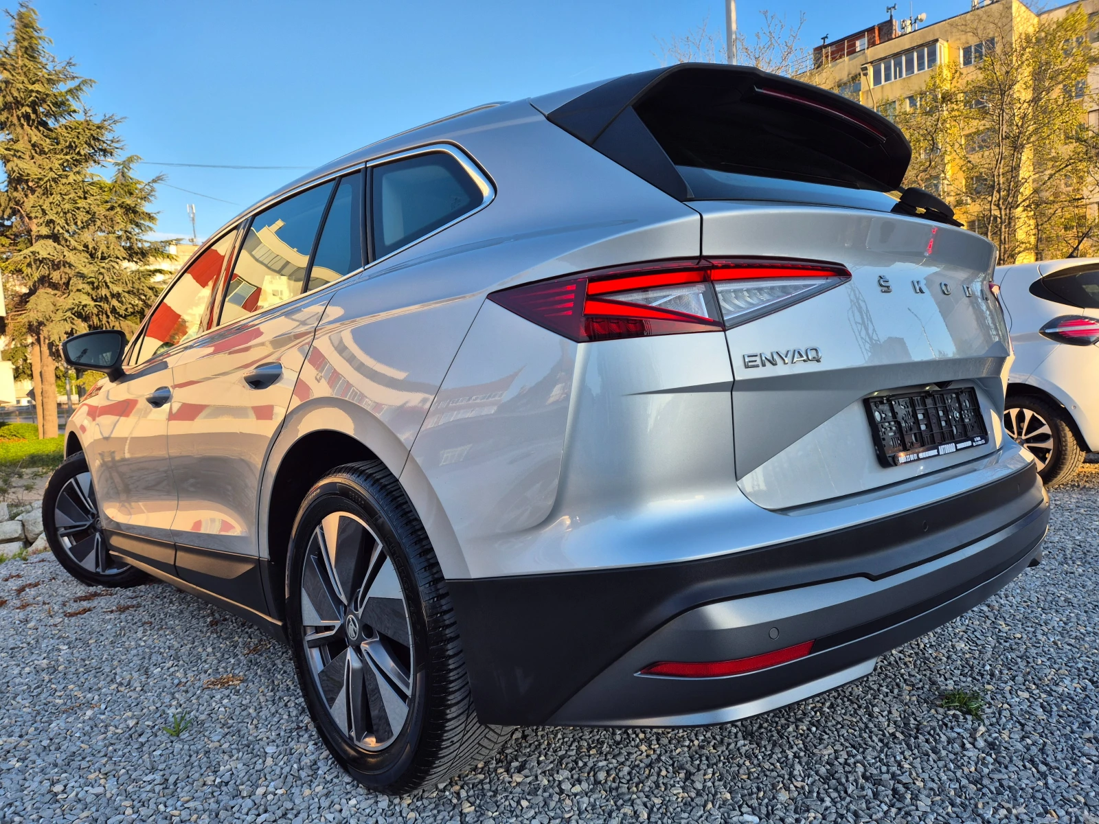Skoda Enyaq IV-80-82 KW-204 K.S.-SOH-95%-AMBIENT, снимка 4 - Автомобили и джипове - 54444204