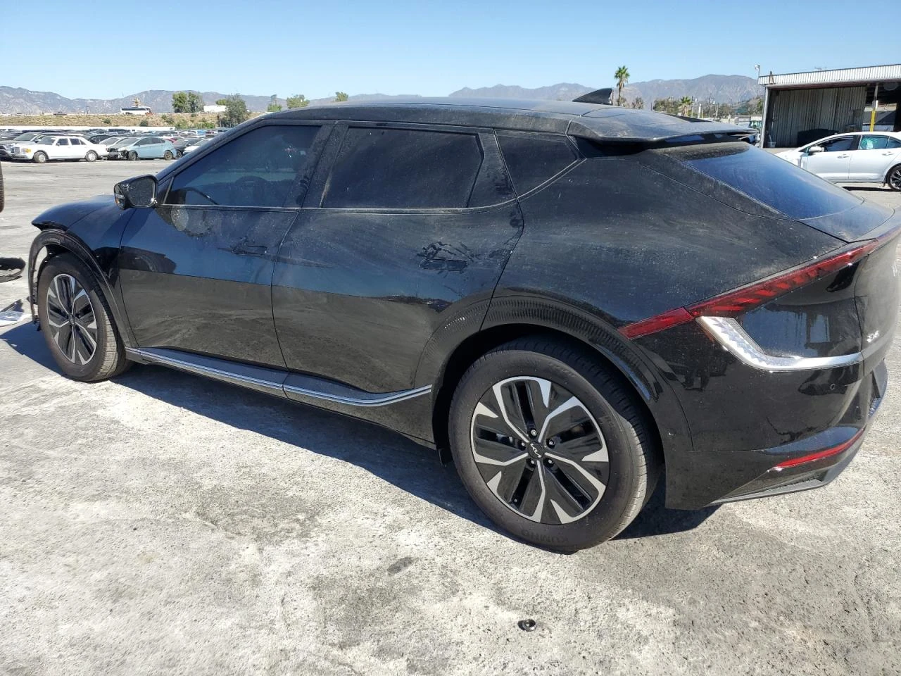 Kia EV6, снимка 2 - Автомобили и джипове - 54460379