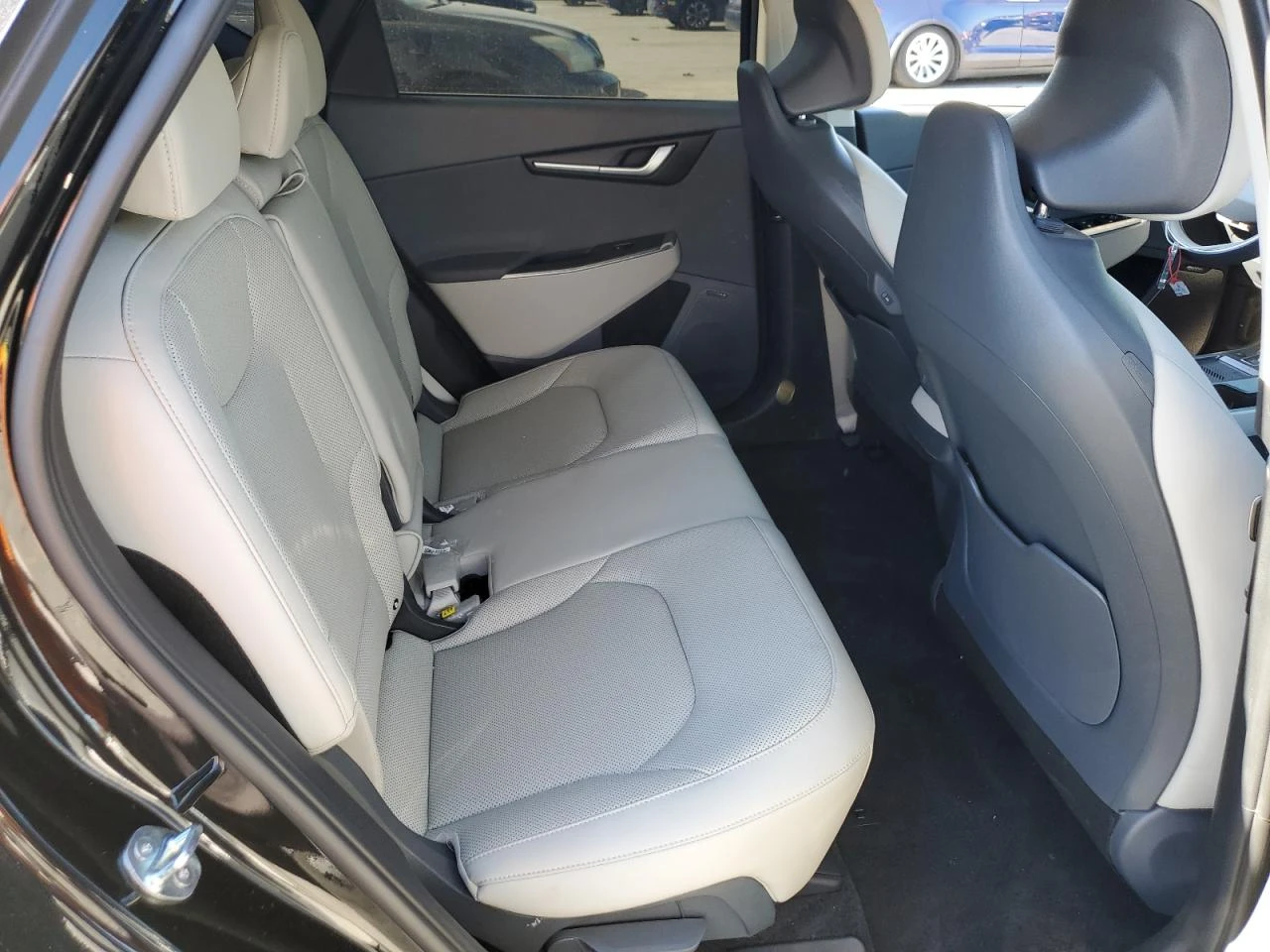 Kia EV6, снимка 11 - Автомобили и джипове - 54460379
