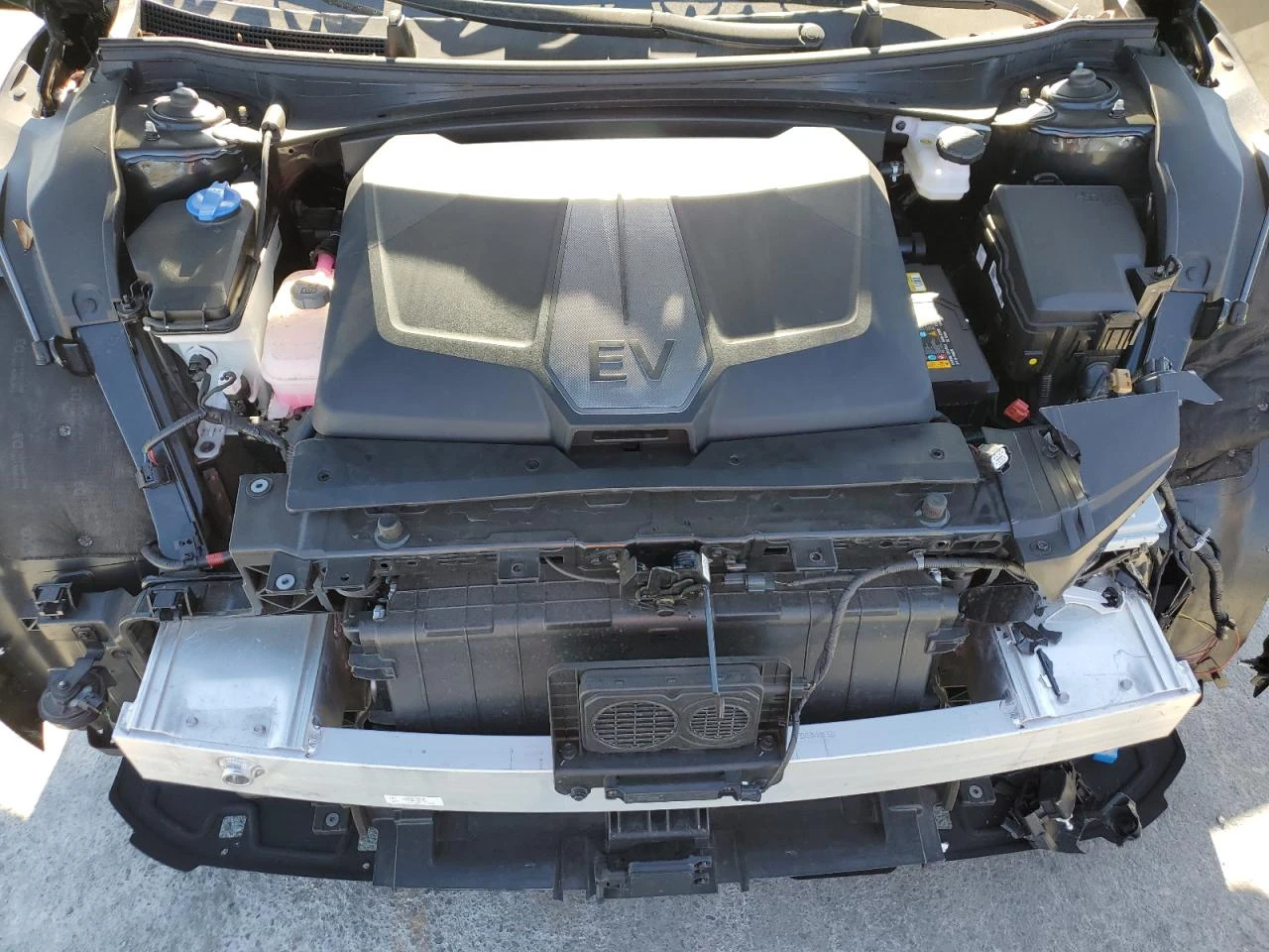 Kia EV6, снимка 12 - Автомобили и джипове - 54460379