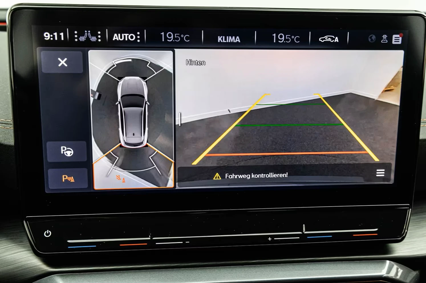 Cupra Formentor VZ* 360CAM* DISTR* MEMORY* KEYLESS* , снимка 13 - Автомобили и джипове - 54548605