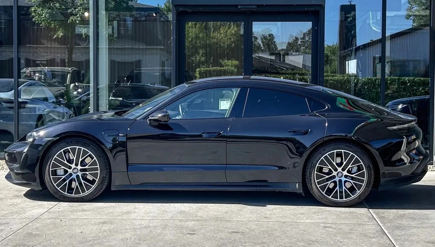Porsche Taycan Turbo, снимка 3 - Автомобили и джипове - 54561367
