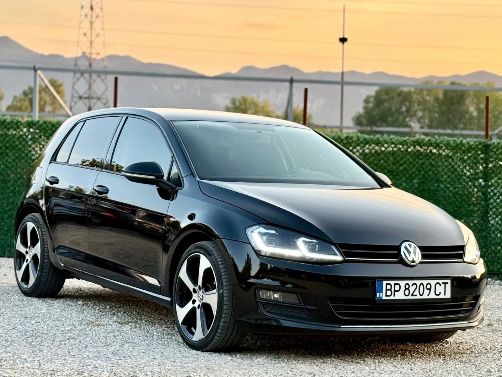 VW Golf 1.6TDi 90hp//HIGHLINE* LED