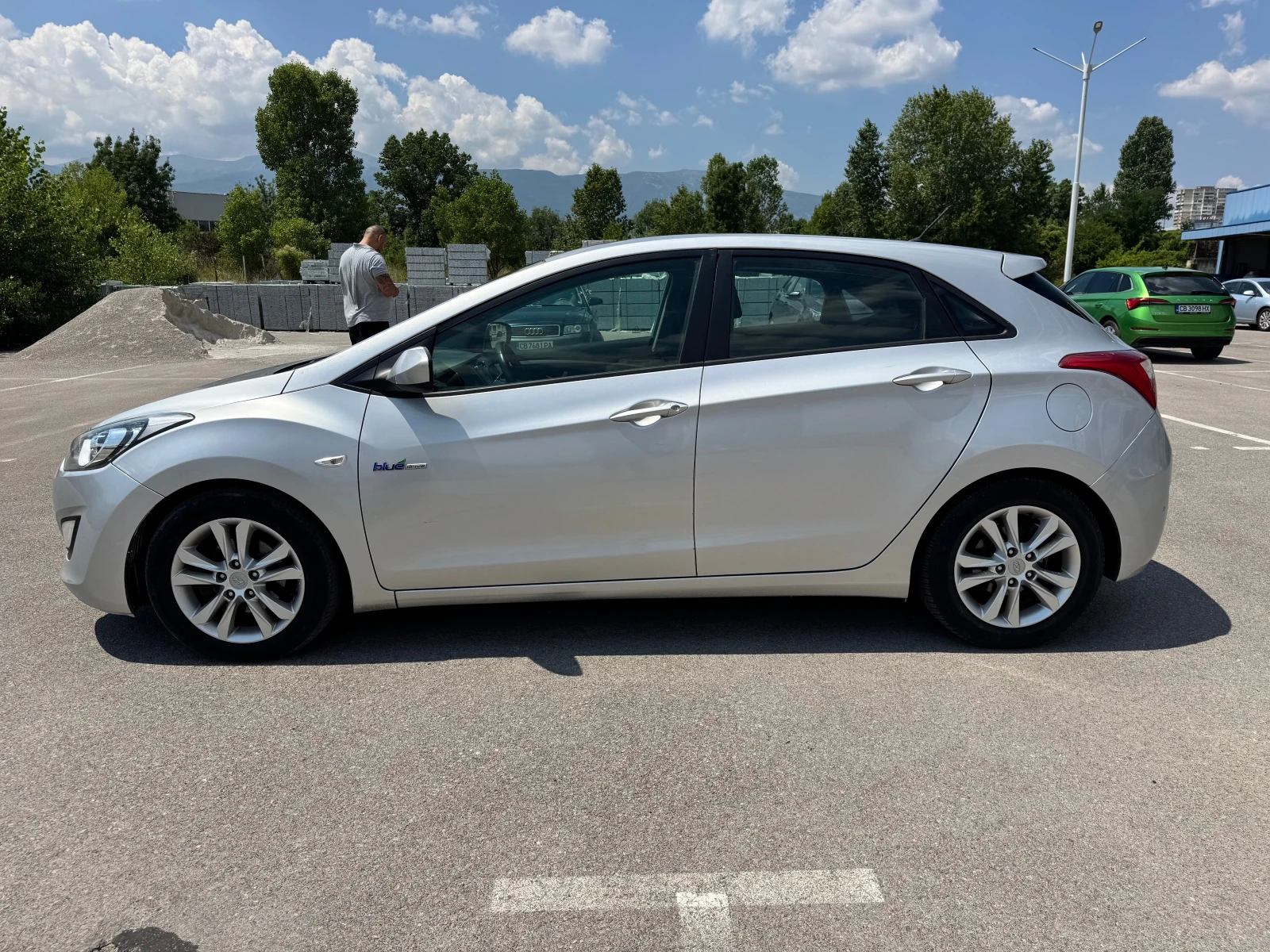 Hyundai I30 1.6CRDI-2013-6ск, снимка 7 - Автомобили и джипове - 55330384