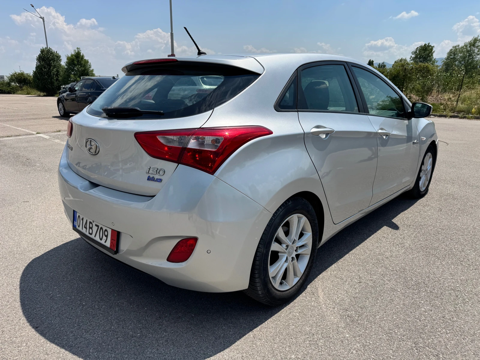 Hyundai I30 1.6CRDI-2013-6ск, снимка 4 - Автомобили и джипове - 55330384