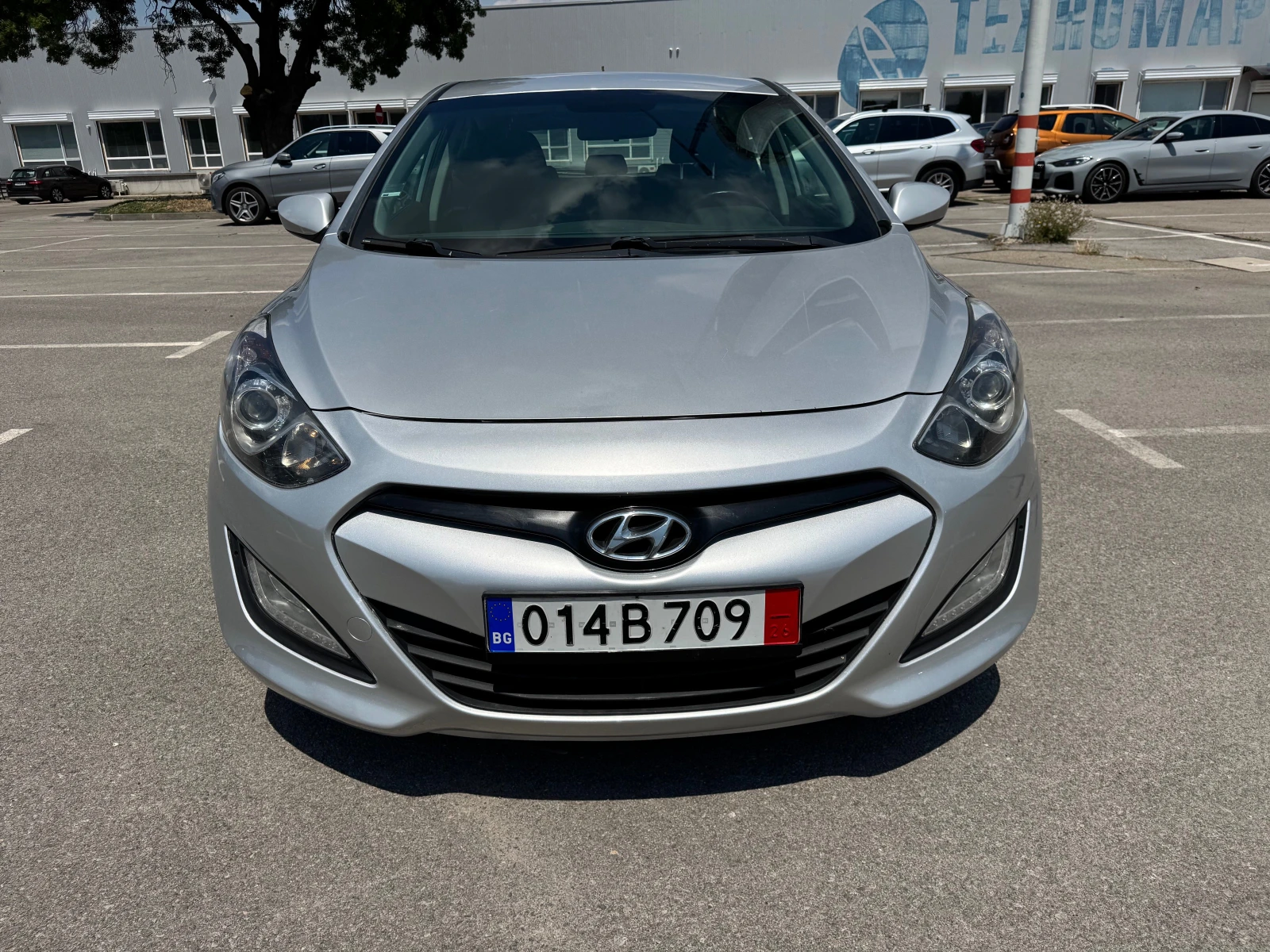 Hyundai I30 1.6CRDI-2013-6ск, снимка 8 - Автомобили и джипове - 55330384
